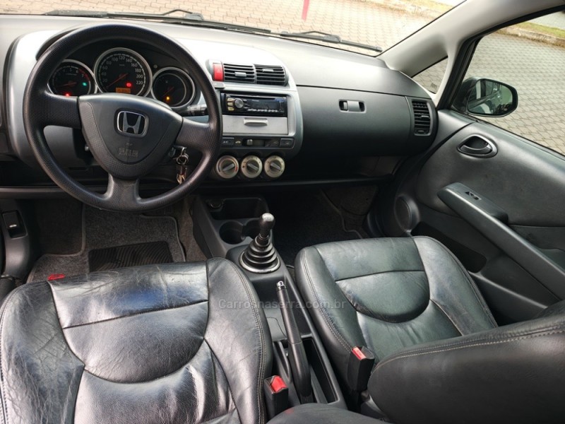 FIT 1.4 LX 8V GASOLINA 4P MANUAL - 2007 - GUAPORé