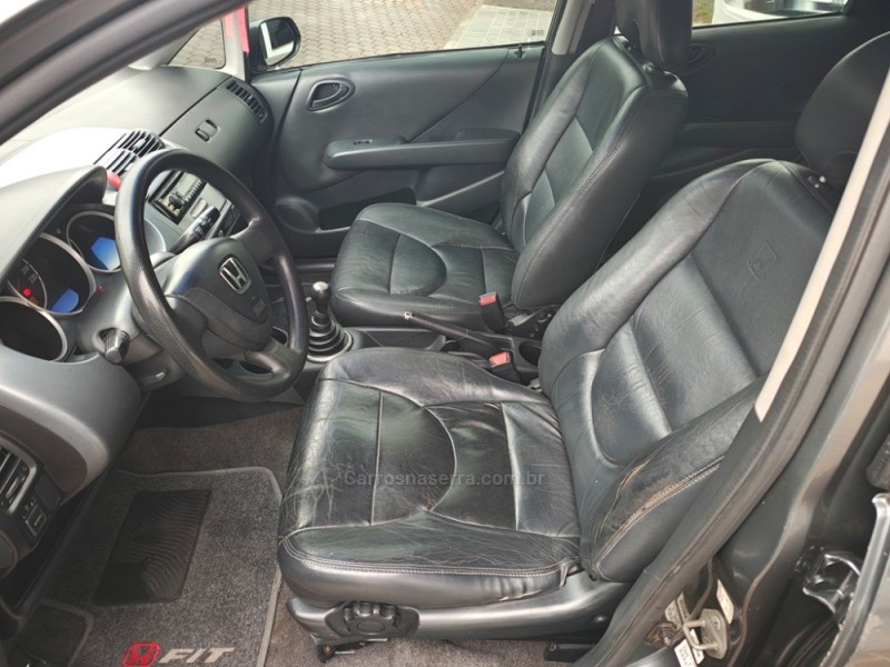 FIT 1.4 LX 8V GASOLINA 4P MANUAL - 2007 - GUAPORé