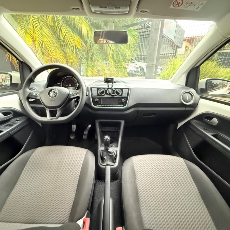 UP 1.0 TSI CONNECT 12V TOTAL FLEX 4P MANUAL - 2020 - GUAPORé