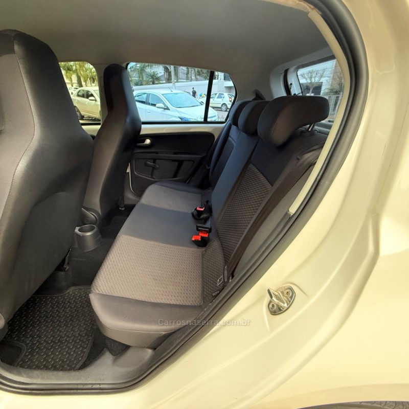 UP 1.0 TSI CONNECT 12V TOTAL FLEX 4P MANUAL - 2020 - GUAPORé