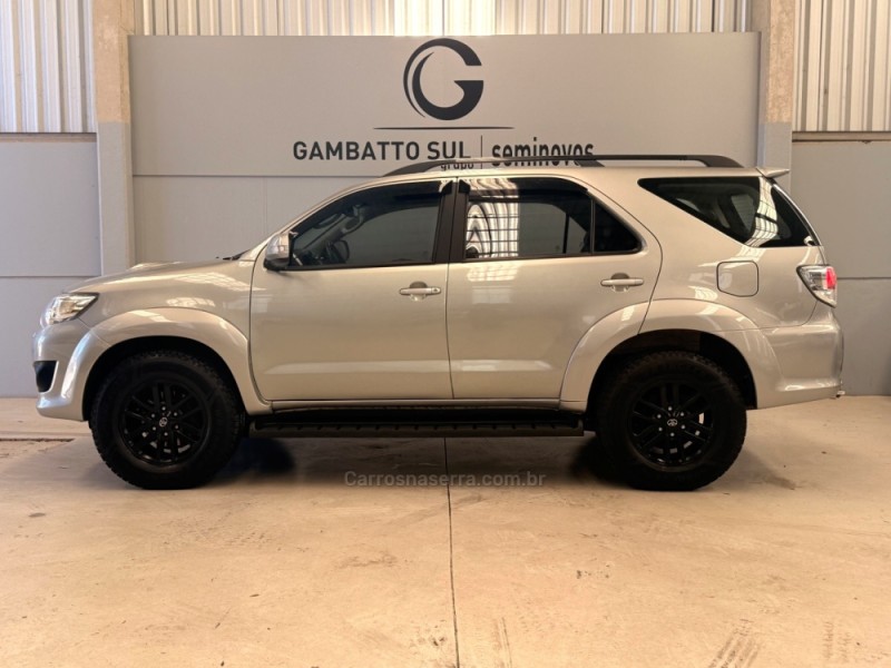 HILUX SW4 3.0 SRV 4X4 7 LUGARES 16V TURBO INTERCOOLER DIESEL 4P AUTOMÁTICO - 2015 - BENTO GONçALVES
