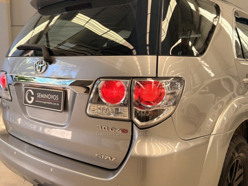 HILUX SW4 3.0 SRV 4X4 7 LUGARES 16V TURBO INTERCOOLER DIESEL 4P AUTOMÁTICO - 2015 - BENTO GONçALVES