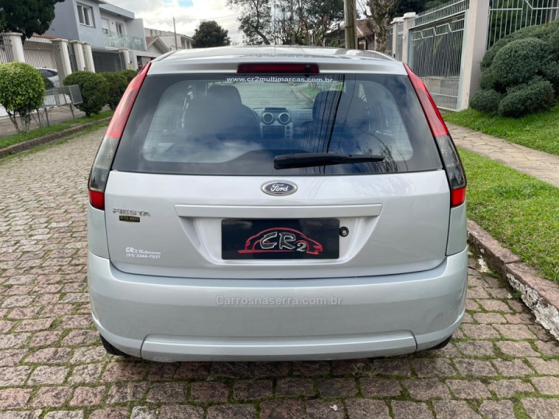 FIESTA 1.0 MPI 8V GASOLINA 4P MANUAL - 2014 - PORTO ALEGRE
