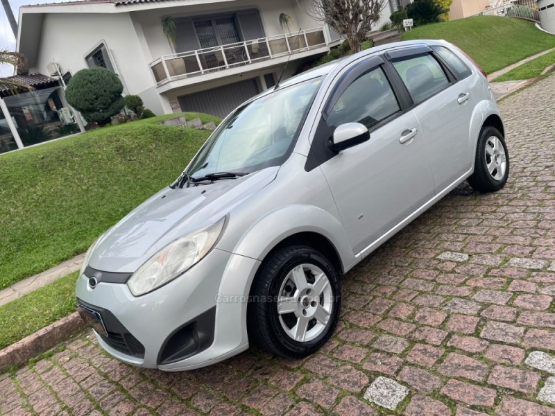 FIESTA 1.0 MPI 8V GASOLINA 4P MANUAL