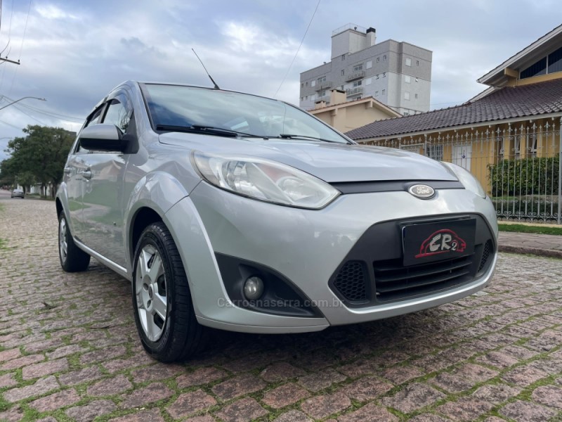 FIESTA 1.0 MPI 8V GASOLINA 4P MANUAL - 2014 - PORTO ALEGRE