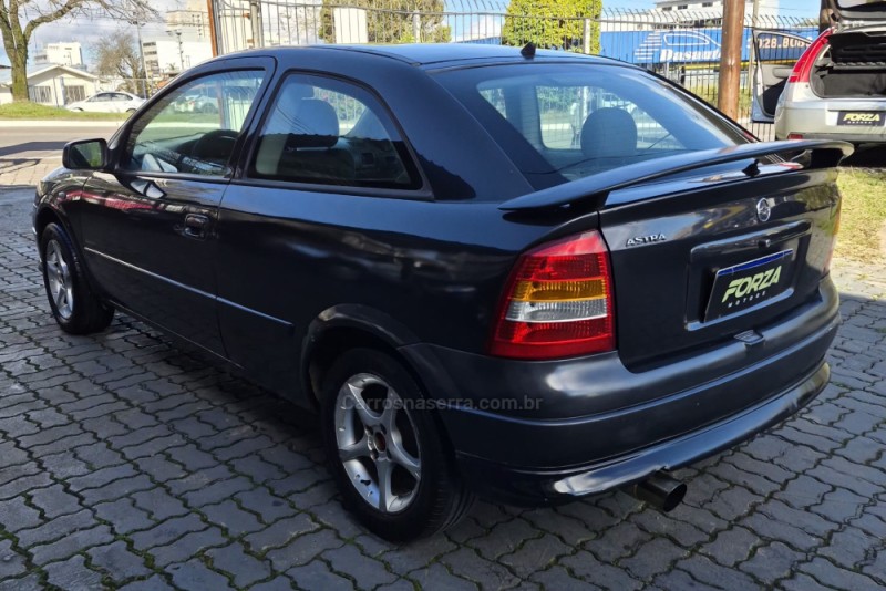 ASTRA 2.0 MPFI SUNNY 8V GASOLINA 2P MANUAL - 2002 - CAXIAS DO SUL