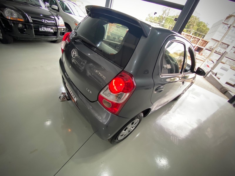 ETIOS 1.3 X 16V FLEX 4P MANUAL - 2013 - LAJEADO