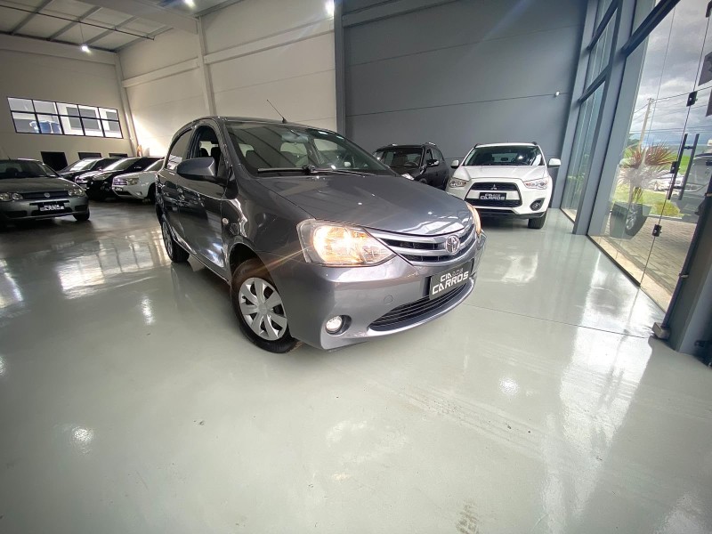 ETIOS 1.3 X 16V FLEX 4P MANUAL - 2013 - LAJEADO