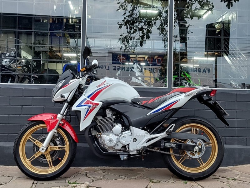 CB 300R 