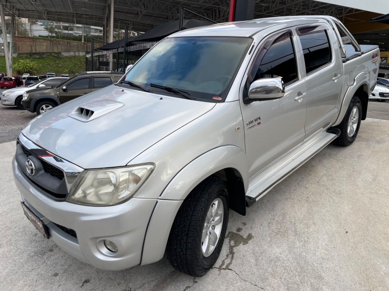 HILUX 3.0 SRV 4X4 CD 16V TURBO DIESEL 4P MANUAL - 2011 - CAXIAS DO SUL