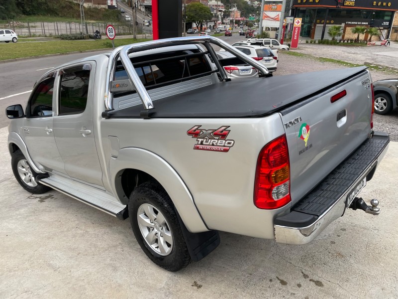 HILUX 3.0 SRV 4X4 CD 16V TURBO DIESEL 4P MANUAL - 2011 - CAXIAS DO SUL