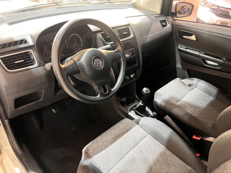 FOX 1.6 MI 8V FLEX 4P MANUAL - 2013 - CAXIAS DO SUL