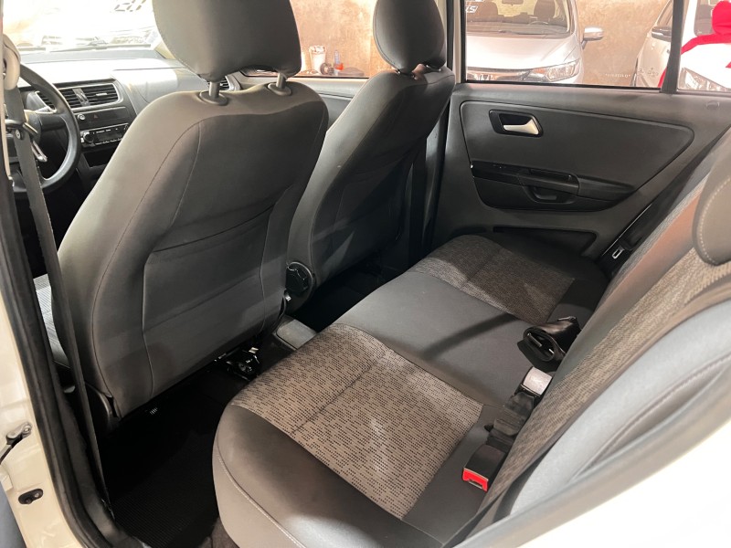 FOX 1.6 MI 8V FLEX 4P MANUAL - 2013 - CAXIAS DO SUL