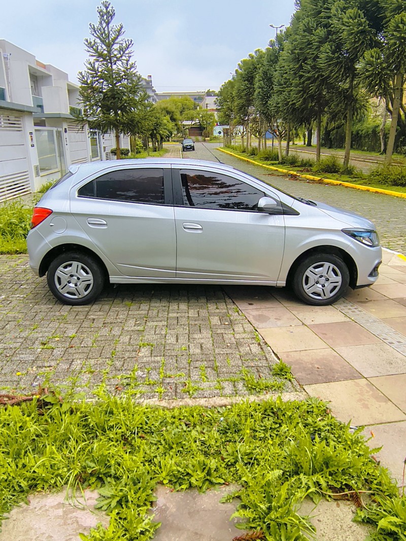 ONIX 1.4 MPFI LT 8V FLEX 4P MANUAL - 2016 - FARROUPILHA