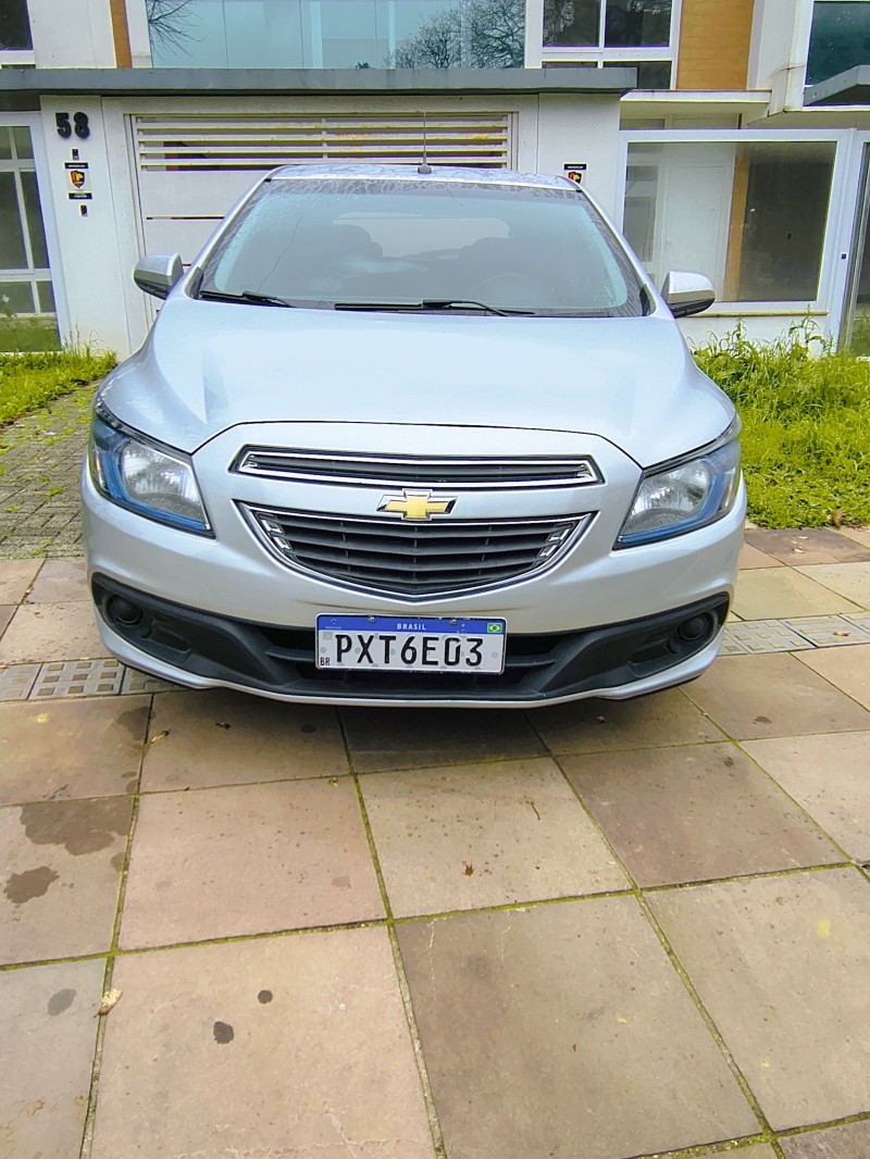 ONIX 1.4 MPFI LT 8V FLEX 4P MANUAL - 2016 - FARROUPILHA