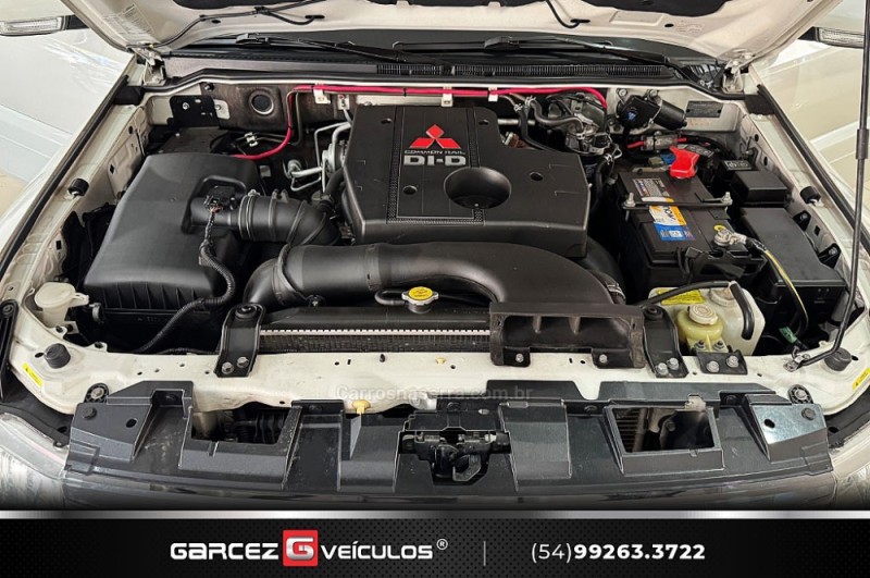 PAJERO FULL 3.2 HPE 4X4 16V TURBO INTERCOOLER DIESEL 2P AUTOMÁTICO - 2016 - BENTO GONçALVES