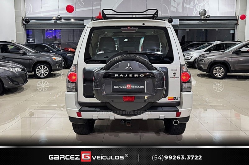 PAJERO FULL 3.2 HPE 4X4 16V TURBO INTERCOOLER DIESEL 2P AUTOMÁTICO - 2016 - BENTO GONçALVES