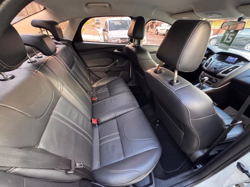 FOCUS 2.0 SE PLUS SEDAN 16V FLEX 4P AUTOMÁTICO - 2015 - CAXIAS DO SUL