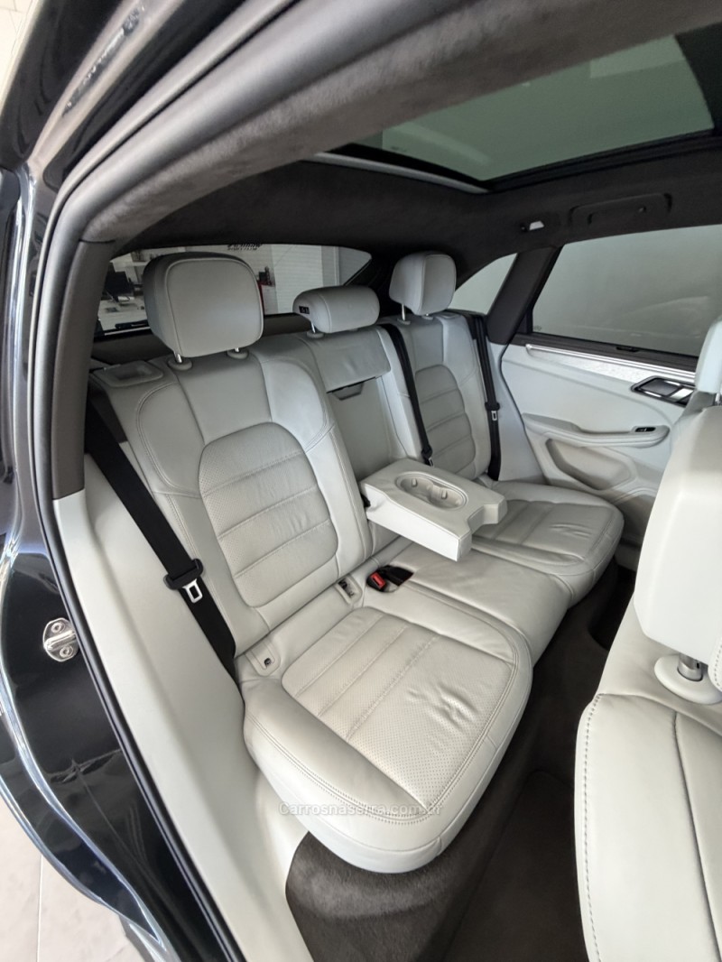MACAN 3.6 24V V6 TURBO GASOLINA 4P AUTOMÁTICO - 2018 - FARROUPILHA
