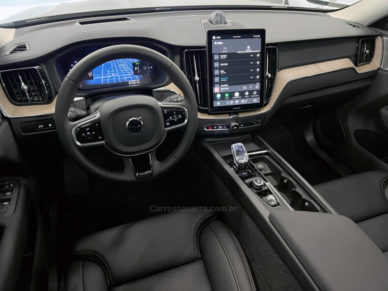 XC60 2.0 T8 ULTRA DARK AWD HÍBRIDO 4P AUTOMÁTICO - 2026 - FLORES DA CUNHA