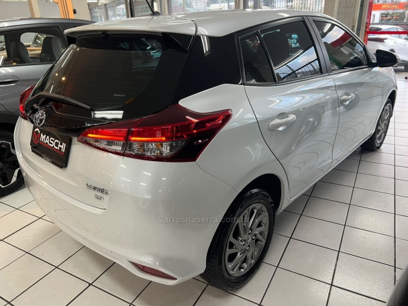 YARIS 1.5 XS 16V FLEX 4P AUTOMÁTICO - 2023 - CAXIAS DO SUL