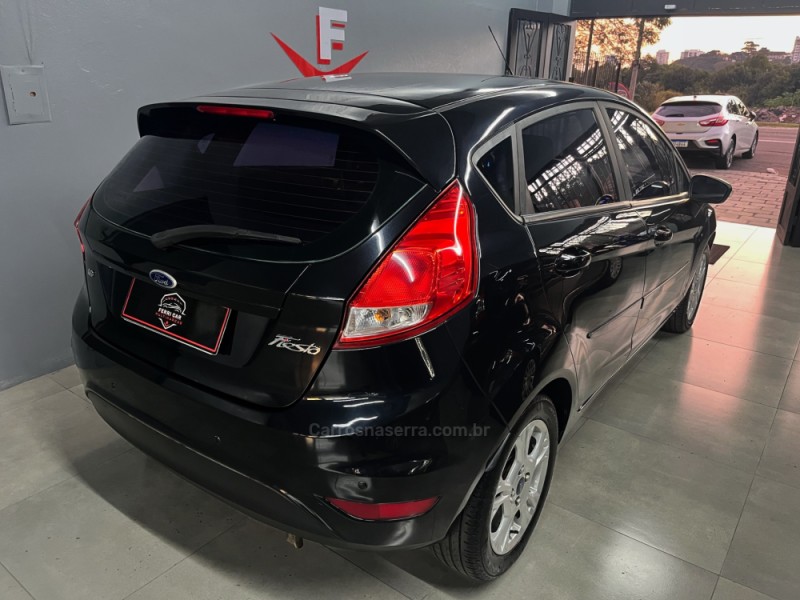 FIESTA 1.6 SE HATCH 16V FLEX 4P MANUAL - 2014 - CAXIAS DO SUL