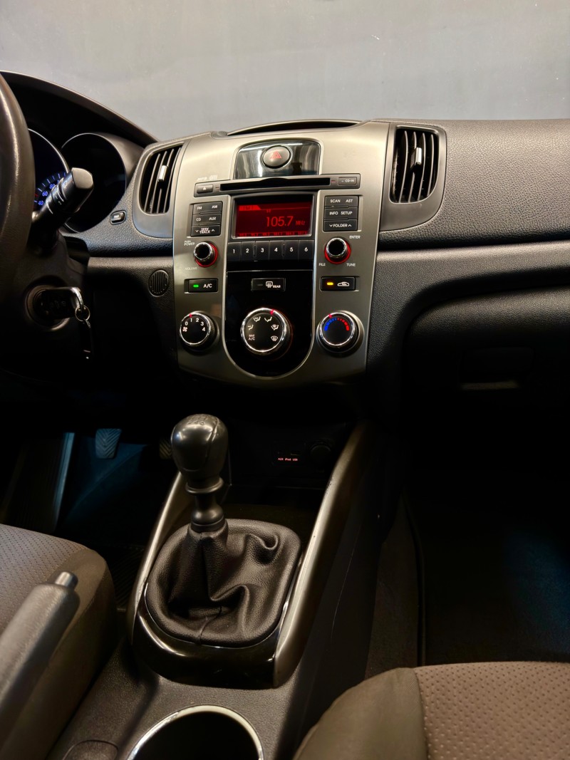 CERATO 1.6 EX3 SEDAN 16V GASOLINA 4P MANUAL - 2011 - CAXIAS DO SUL