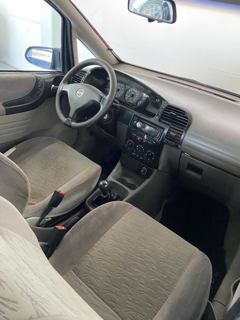 ZAFIRA 2.0 MPFI CD 8V GASOLINA 4P MANUAL - 2003 - FARROUPILHA