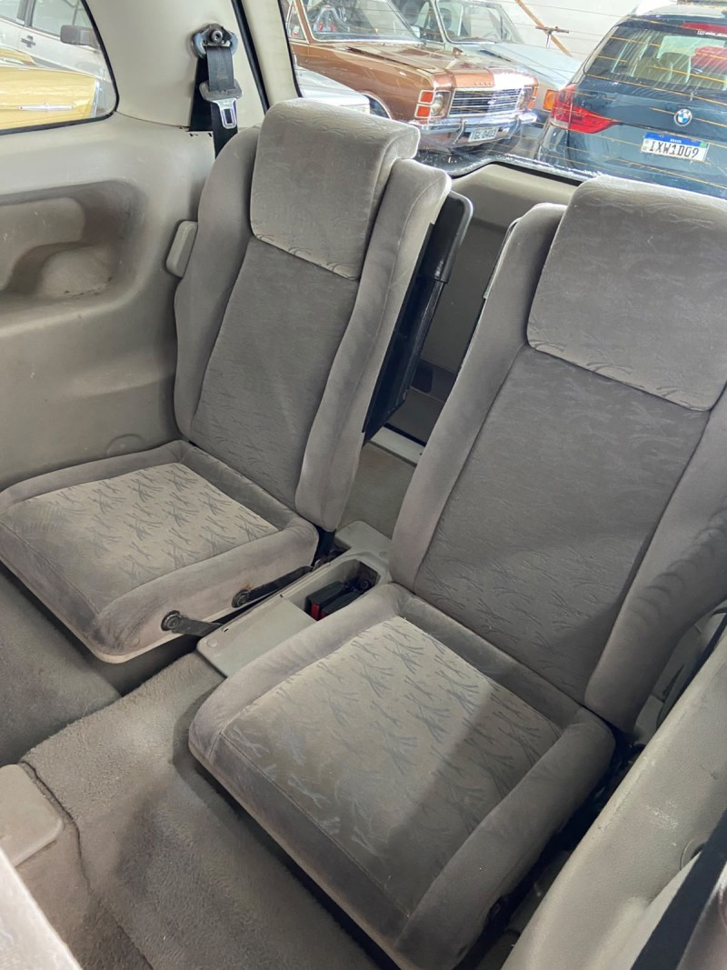 ZAFIRA 2.0 MPFI CD 8V GASOLINA 4P MANUAL - 2003 - FARROUPILHA