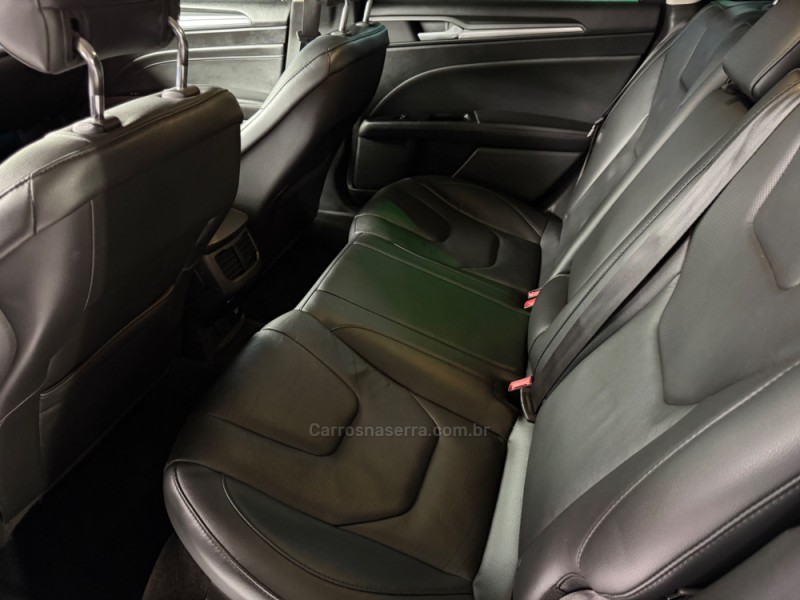 FUSION 2.0 TITANIUM AWD 16V GASOLINA 4P AUTOMÁTICO - 2013 - CAMPO BOM