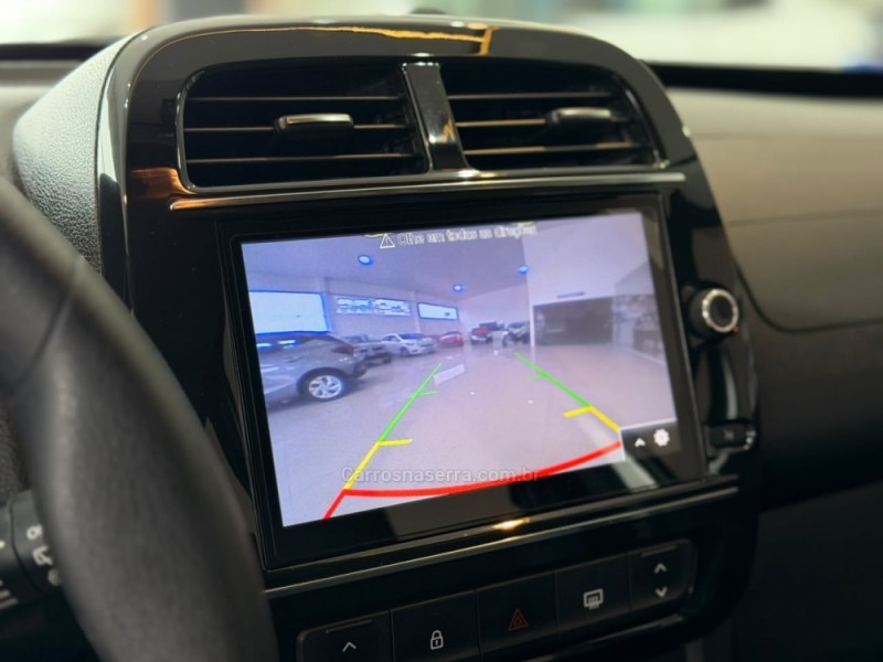 KWID 1.0 12V SCE FLEX INTENSE MANUAL - 2023 - VACARIA