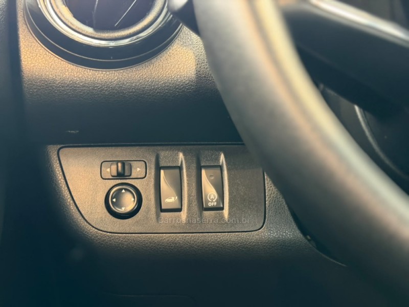 KWID 1.0 12V SCE FLEX INTENSE MANUAL - 2023 - VACARIA