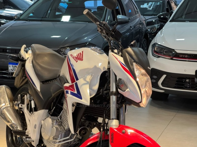 CB 300R ABS - 2015 - CAXIAS DO SUL