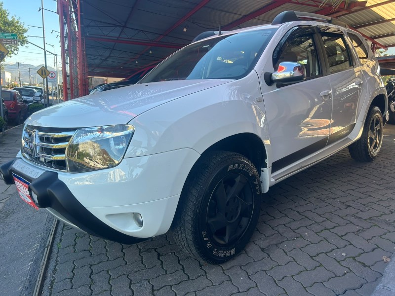DUSTER 1.6 DYNAMIQUE 4X2 16V FLEX 4P MANUAL - 2014 - TRêS COROAS
