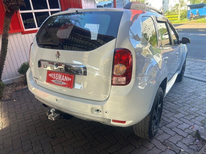 DUSTER 1.6 DYNAMIQUE 4X2 16V FLEX 4P MANUAL - 2014 - TRêS COROAS