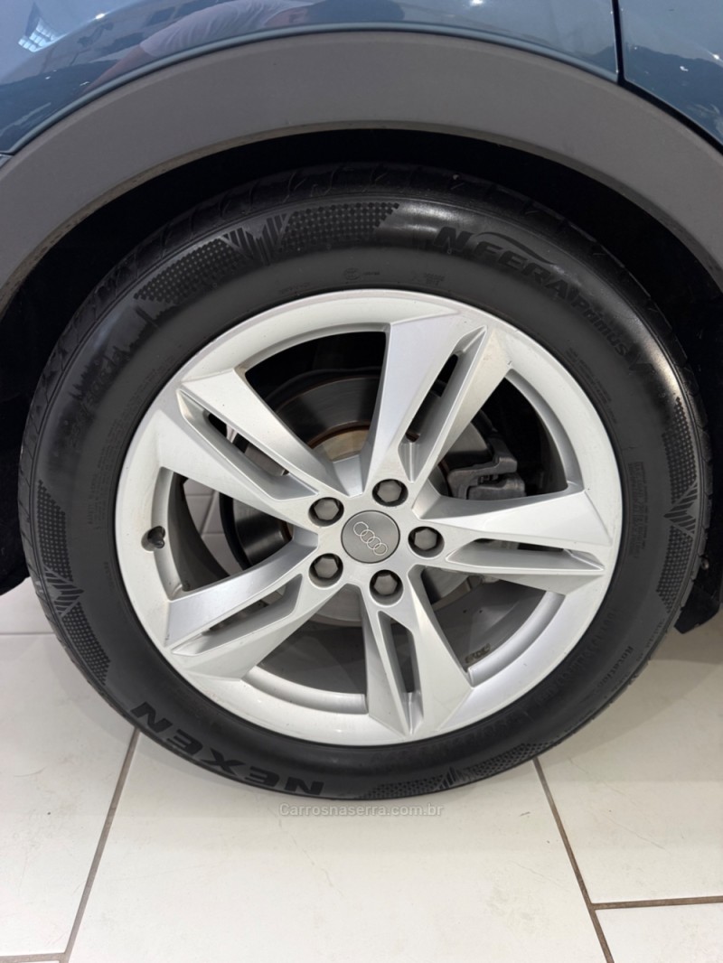 Q3 1.4 TFSI ATTRACTION GASOLINA 4P S TRONIC - 2017 - CAXIAS DO SUL