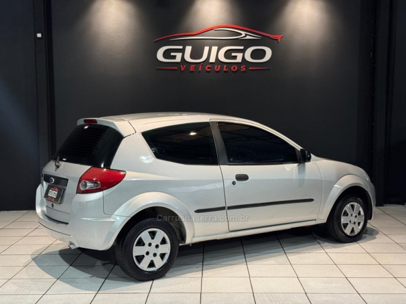 KA 1.0 I 8V GASOLINA 2P MANUAL - 2011 - NOVO HAMBURGO