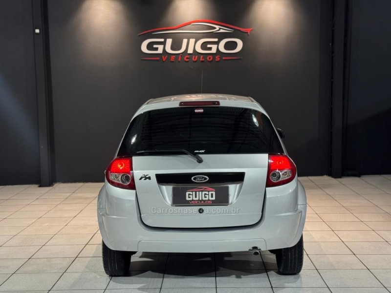 KA 1.0 I 8V GASOLINA 2P MANUAL - 2011 - NOVO HAMBURGO