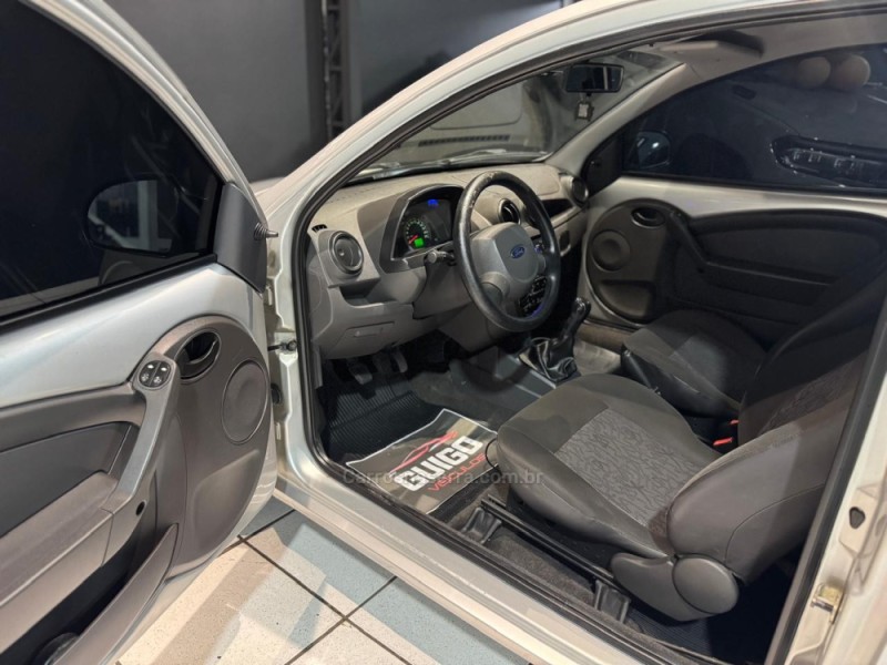 KA 1.0 I 8V GASOLINA 2P MANUAL - 2011 - NOVO HAMBURGO