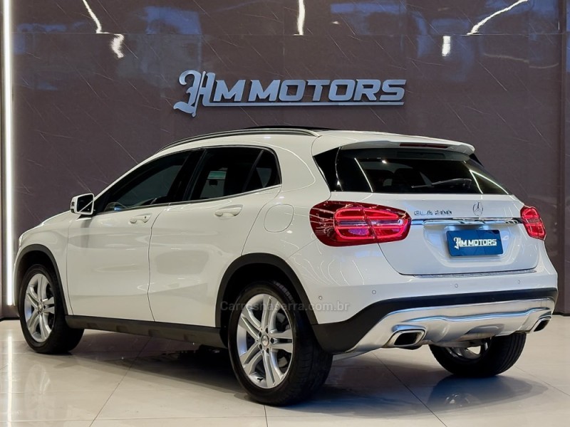 GLA 200 1.6 CGI VISION 16V TURBO GASOLINA 4P AUTOMÁTICO - 2015 - CAXIAS DO SUL