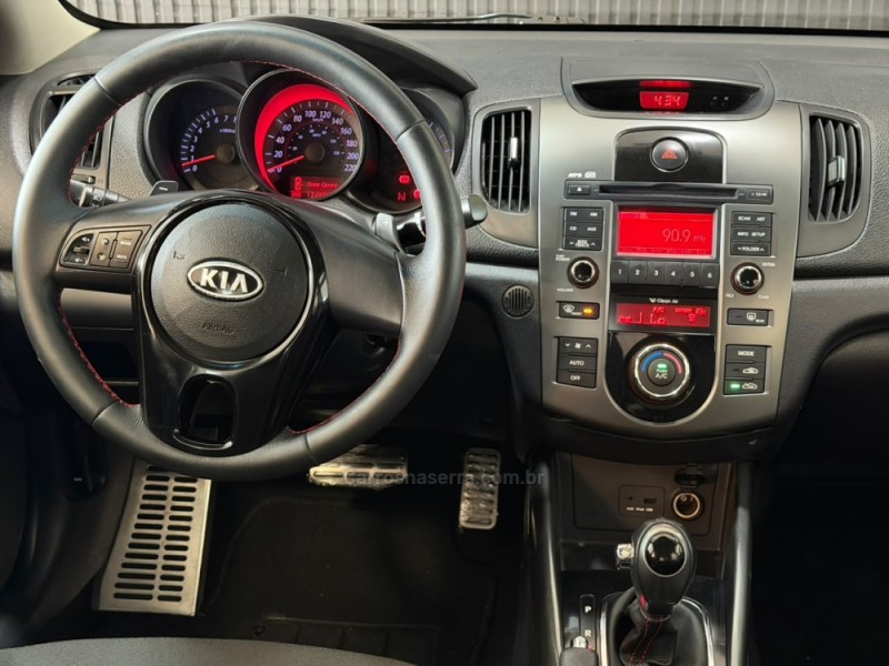 CERATO 1.6 SX3 16V GASOLINA 4P AUTOMÁTICO - 2013 - ESTâNCIA VELHA