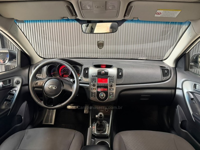 CERATO 1.6 SX3 16V GASOLINA 4P AUTOMÁTICO - 2013 - ESTâNCIA VELHA