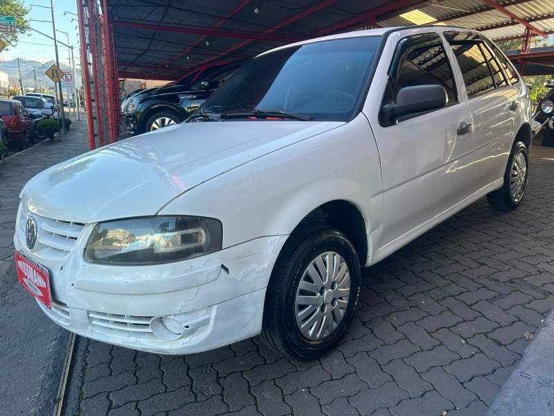 GOL 1.0 MI CITY 8V ÁLCOOL 4P MANUAL G.III - 2006 - TRêS COROAS