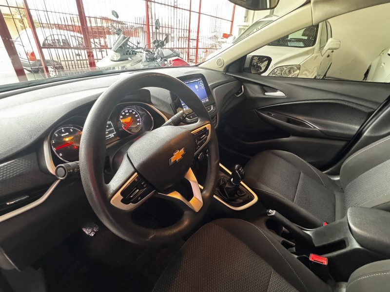 ONIX 1.0 LTZ 12V TURBO FLEX 4P MANUAL - 2023 - CAXIAS DO SUL
