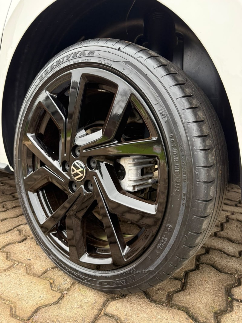 VIRTUS 1.4 250 TSI 16V EXCLUSIVE FLEX 4P AUTOMÁTICO - 2025 - BENTO GONçALVES
