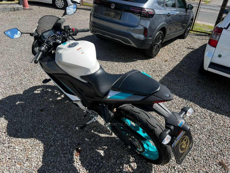 YZF R3 ABS - 2025 - CANELA