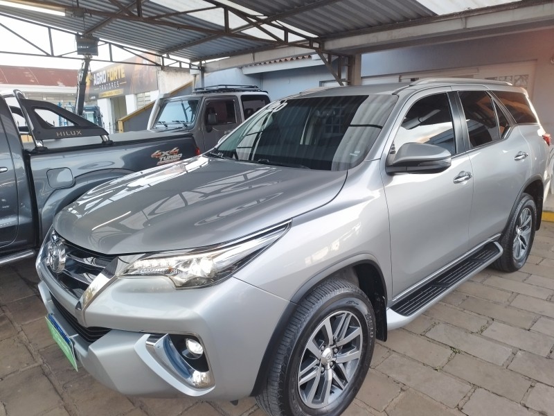 hilux sw4 3.0 srv 4x4 7 lugares 16v turbo intercooler diesel 4p automatico 2020 veranopolis