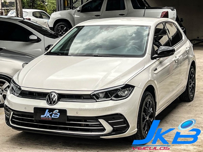 polo 1.0	200 tsi highline automatico  2023 novo hamburgo