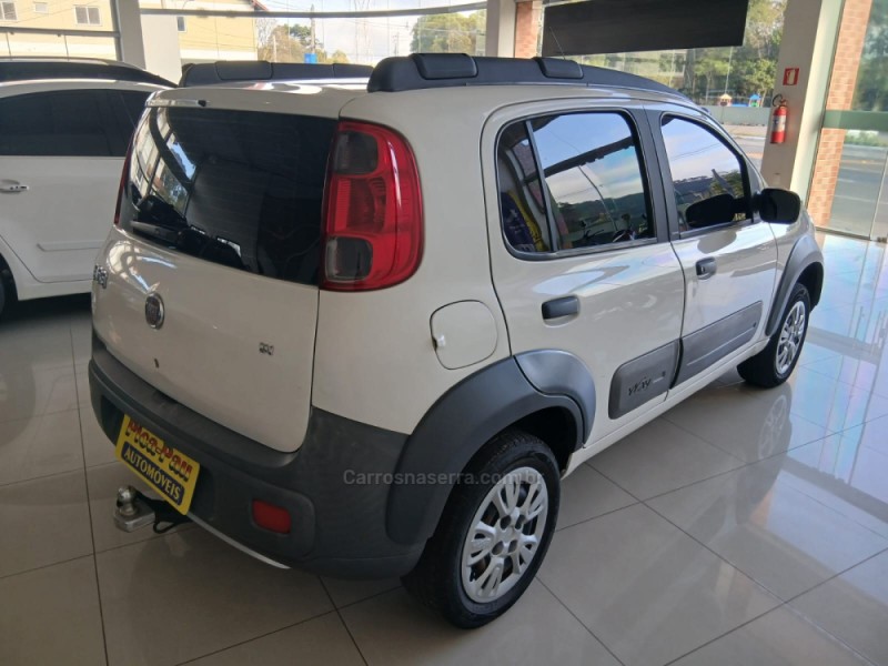 UNO 1.4 EVO WAY 8V FLEX 4P MANUAL - 2014 - NOVA PETRóPOLIS