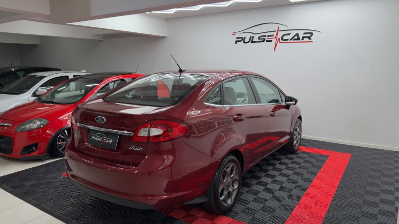 FIESTA 1.6 SE SEDAN 16V FLEX 4P MANUAL - 2013 - CAXIAS DO SUL